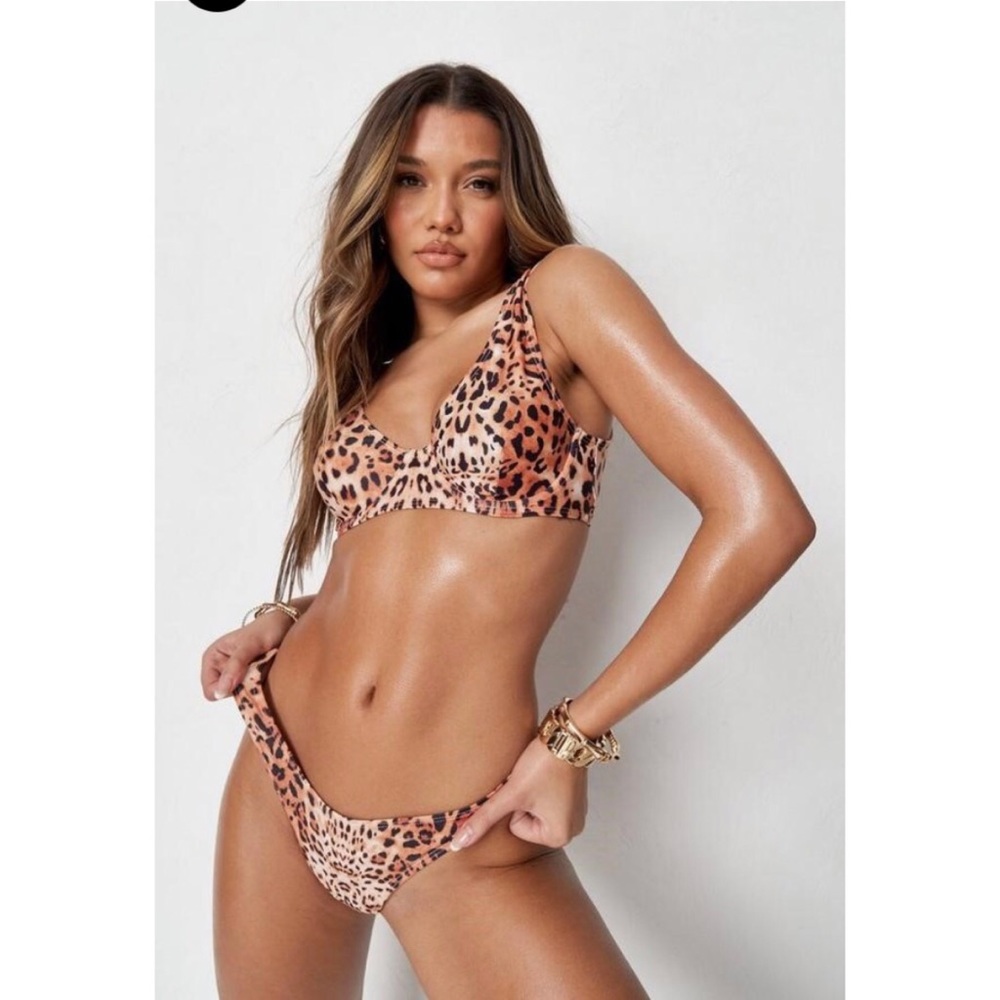 Leopard Print Wide Strap Underwire Bikini Top